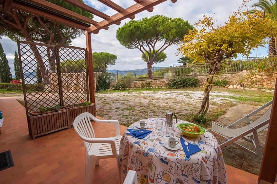 קאפוליברי Residence Le Grazie Est מראה חיצוני תמונה