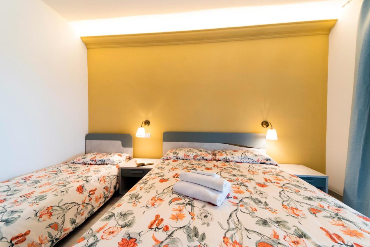 קאפוליברי Residence Le Grazie Est מראה חיצוני תמונה